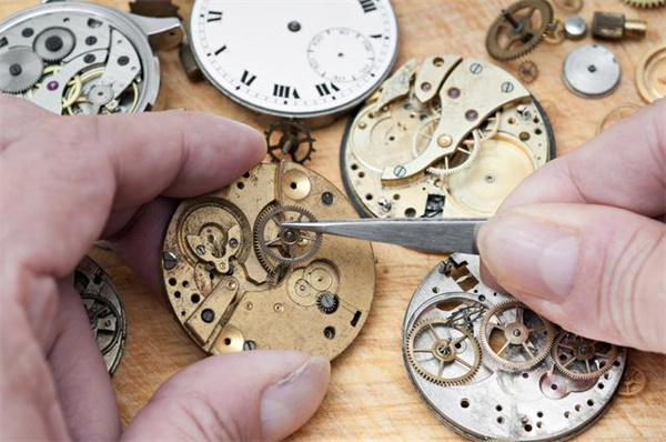 帝舵真假鉴定方法介绍(图) 帝舵真假鉴定方法介绍(图)